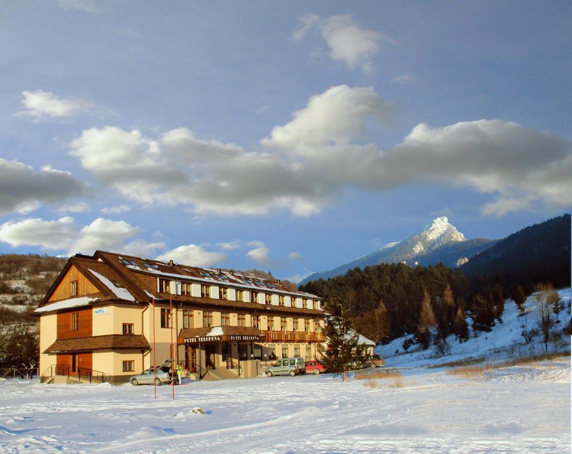 טרצ'ובה Hotel Gold מראה חיצוני תמונה