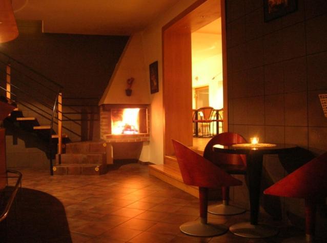 טרצ'ובה Hotel Gold מראה חיצוני תמונה