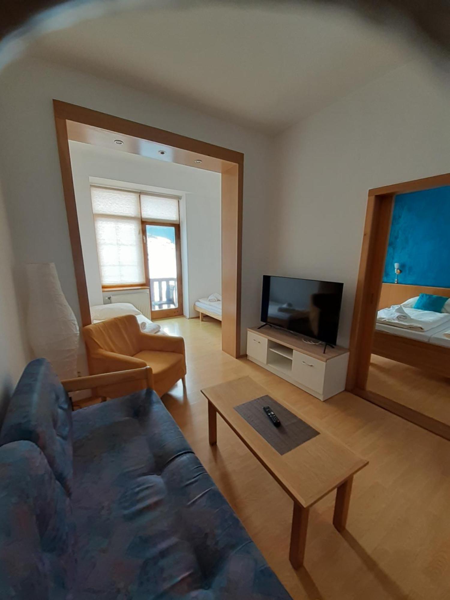 טרצ'ובה Hotel Gold חדר תמונה